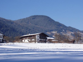 Гостиница Riemenerhof, Фюген